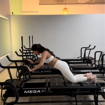 Motion Lab - Pilates Near Me - West Des Moines, Iowa