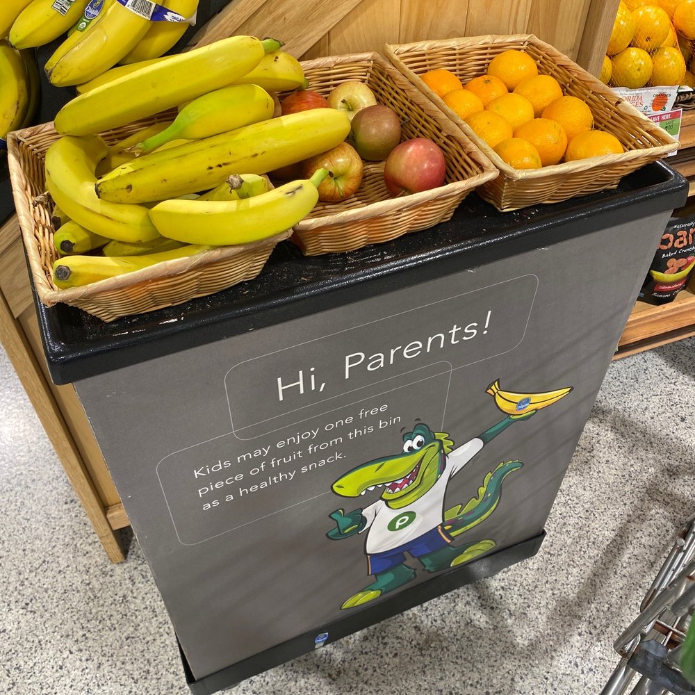 Publix Super Markets - bananas and oranges - Grocery Near Me - Palm Coast, Florida Publix Super Markets - bananas and oranges - Grocery Near Me - Palm Coast, Florida