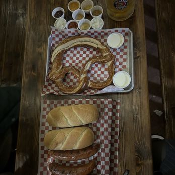 Copenhagen Sausage Garden - Pretzel, Hot Italian, Bratwurst and jalapeño cheddar sausage - Hot Dogs Near Me - Solvang, California Copenhagen Sausage Garden - Pretzel, Hot Italian, Bratwurst and jalapeño cheddar sausage - Hot Dogs Near Me - Solvang, California