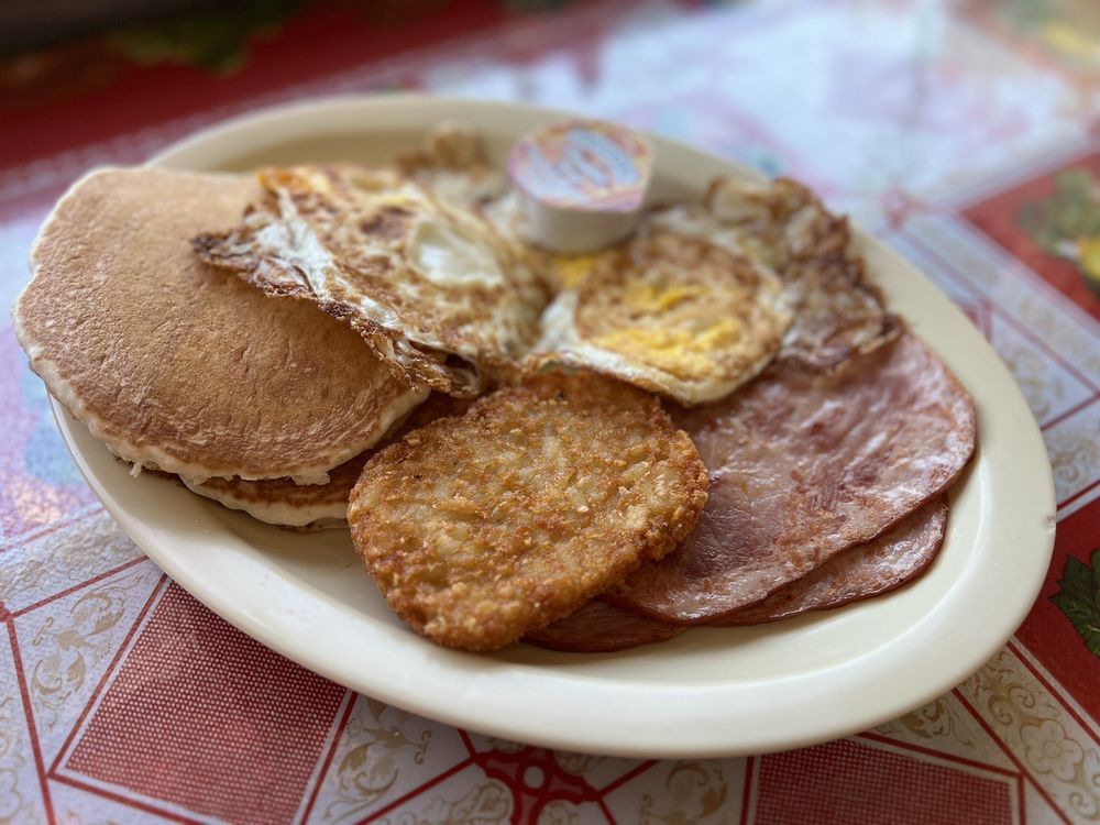 CHANOS DRIVE IN 410 Photos & 272 Reviews 1030 E Las Tunas Dr, San