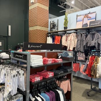 DICK'S Sporting Goods - Women's sport wear - Sports Wear Near Me - Garland, Texas DICK'S Sporting Goods - Women's sport wear - Sports Wear Near Me - Garland, Texas