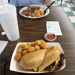 Maggie Mae’s