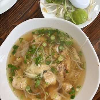 Berni Vietnamese Restaurant - Chicken White Meat pho (medium) - Vietnamese Near Me - San Antonio, Texas