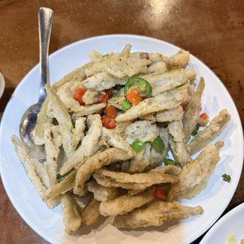 Dolo Restaurant and Bar - Salt & spicy smelt cooked to perfection w/light batter - Dim Sum Near Me - Chicago, Illinois