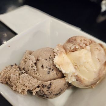 Ice Cream Renaissance - Cookies and Cream Hazelnut - Ice Cream & Frozen Yogurt Near Me - Vancouver, Washington Ice Cream Renaissance - Cookies and Cream Hazelnut - Ice Cream & Frozen Yogurt Near Me - Vancouver, Washington