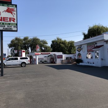 Red Horse Diner - Burgers Near Me - Ellensburg, Washington Red Horse Diner - Burgers Near Me - Ellensburg, Washington