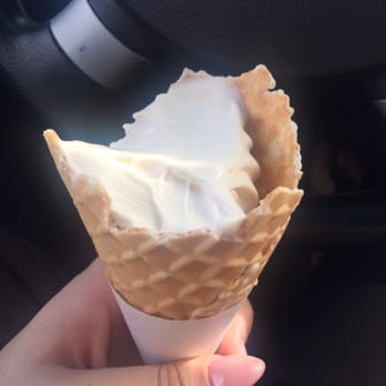 Sonic Drive-In - Look at this!!! What is this??! Where's the toppings?! Casper BS. - Burgers Near Me - Gilroy, California Sonic Drive-In - Look at this!!! What is this??! Where's the toppings?! Casper BS. - Burgers Near Me - Gilroy, California