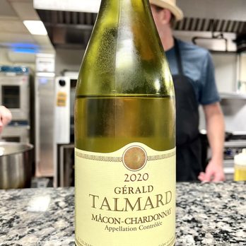 Reto's Kitchen - French white wine - Caterers Near Me - Greensboro, North Carolina Reto's Kitchen - French white wine - Caterers Near Me - Greensboro, North Carolina