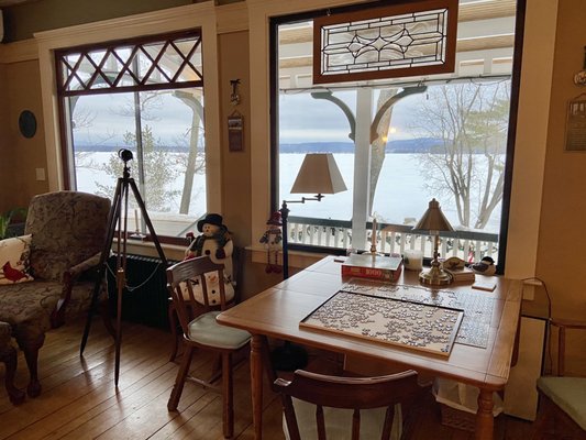 The Lake House at Ferry Point Inn by null
