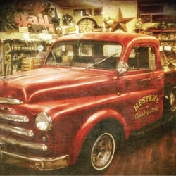 Cranberry Lane - OLE RED IS JUST AS FAMOUS AS ITS OWNER.
