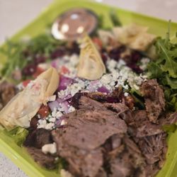 Salata - Arugula, steak and artichokes plus other little delights
