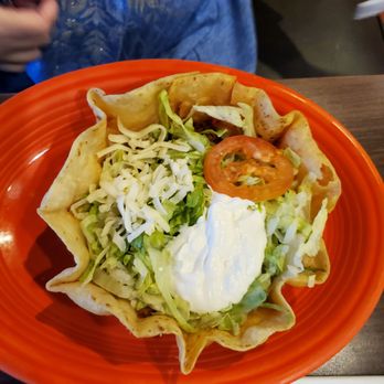 El Toro Mexican Restaurant - Taco salad - Mexican Near Me - Sallisaw, Oklahoma