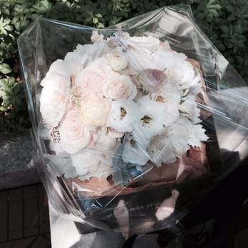 Designs By Ahn - Bride bouquet - Florists Near Me - New York, New York Designs By Ahn - Bride bouquet - Florists Near Me - New York, New York