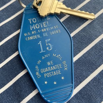 Towne Motel - Cute keychains! - Hotels Near Me - Camden, Maine