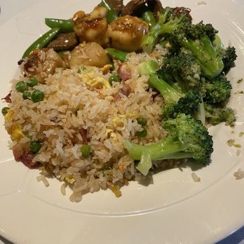 UNCLE YU’S AT THE VINEYARD - Updated June 2024 - 812 Photos & 1071 ...