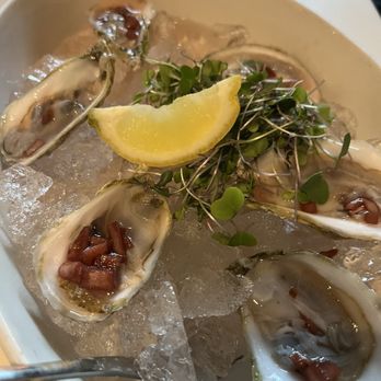 L'Albatros - Oysters - French Near Me - Cleveland, Ohio L'Albatros - Oysters - French Near Me - Cleveland, Ohio