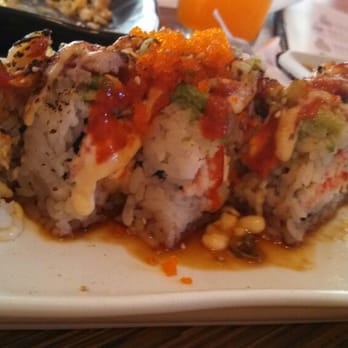 Zakuro - the oceans 12 roll - Sushi Bars Near Me - Lincoln, California