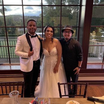 iMobile DJs - DJ Brian, Bride & Groom - DJs Near Me