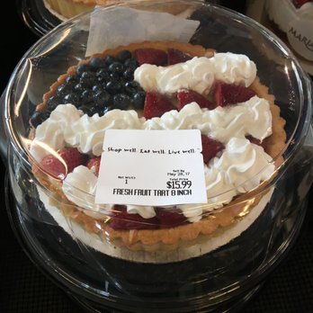 Mariano's - West Loop - Holiday Fruit Tart - Grocery Near Me - Chicago, Illinois