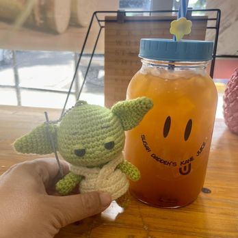 Sugah Daddeh's Kane Juice - Sugah Behbeh in their reusable mason jar - Juice Bars & Smoothies Near Me - Aiea, Hawaii