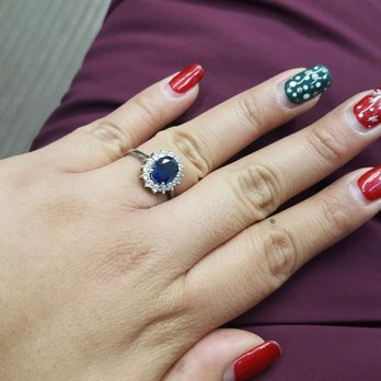 Revamp Nails - Six weeks in, still perfect. Not one chipped nail! - Nail Salons Near Me - Chicago, Illinois