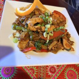 Drunken Noodles with Chicken..delicious!! Drunken Noodles with Chicken..delicious!!