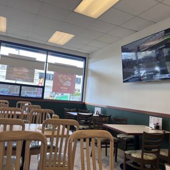 I Love Grill - Interior dining area - Pan Asian Near Me - Honolulu, Hawaii