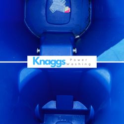 Knaggs Power Washing - Before & After of Recycling Bin