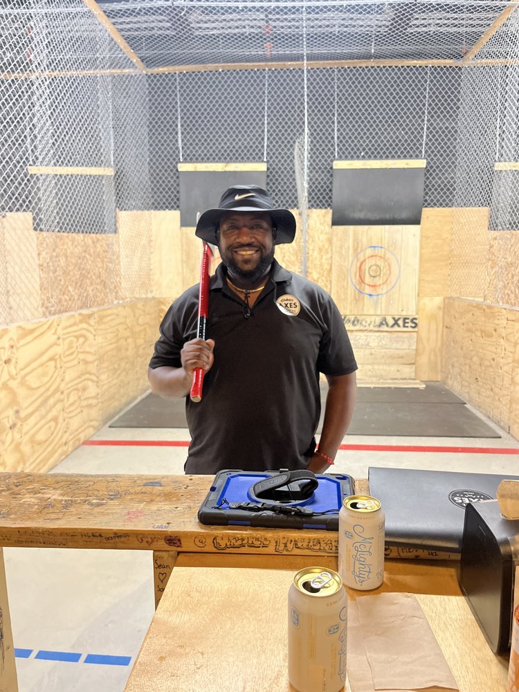 URBAN AXES SOMERVILLE 86 Photos & 204 Reviews 2 Union Square, Somerville, Massachusetts