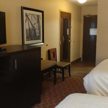 Hampton Inn Marshall - Hampton Inn Marshall MI - Hotels Near Me - Marshall, Michigan