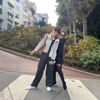 Lombard Street - Landmarks & Historical Buildings Near Me - San Francisco, California