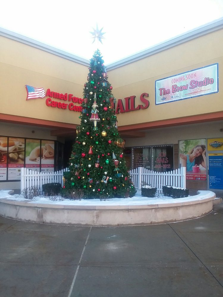 WINSTON PLAZA 44 Photos Shopping Centers 1254 Winston Plz