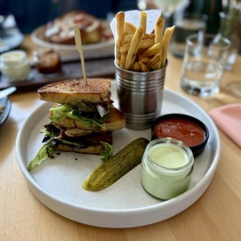 Solstice - PBLT with fries - New American Near Me - Irvine, California Solstice - PBLT with fries - New American Near Me - Irvine, California