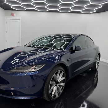 Clear Cut Glass and Tint - Windshield Installation & Repair Near Me - Glendale, Arizona Clear Cut Glass and Tint - Windshield Installation & Repair Near Me - Glendale, Arizona