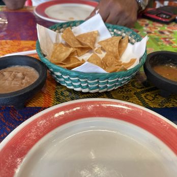 Mi Pueblito Mexican - Nachos with pick de gallo and refried beans. Different. - Mexican Near Me - North Arlington, New Jersey Mi Pueblito Mexican - Nachos with pick de gallo and refried beans. Different. - Mexican Near Me - North Arlington, New Jersey