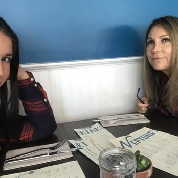 Neptune's - Mom & I at Neptune's our favorite - New American Near Me - Alameda, California
