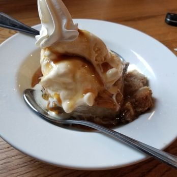 Glory Days Grill - Banana bread pudding - American Near Me - Tallahassee, Florida Glory Days Grill - Banana bread pudding - American Near Me - Tallahassee, Florida