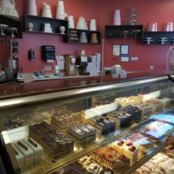 Altadena Bakery - Their Bakery is inviting! - Desserts Near Me - Burbank, California