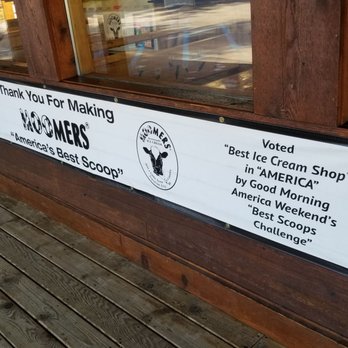 Moomers - Exterior - Ice Cream & Frozen Yogurt Near Me - Traverse City, Michigan
