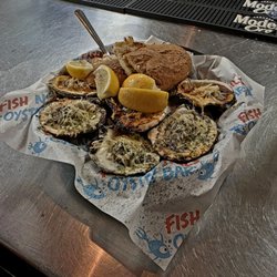 Fish N Tails Oyster Bar