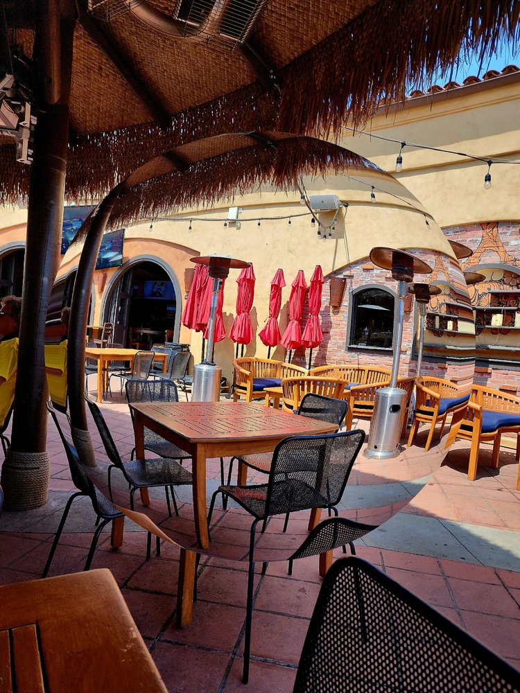La Vida Cantina