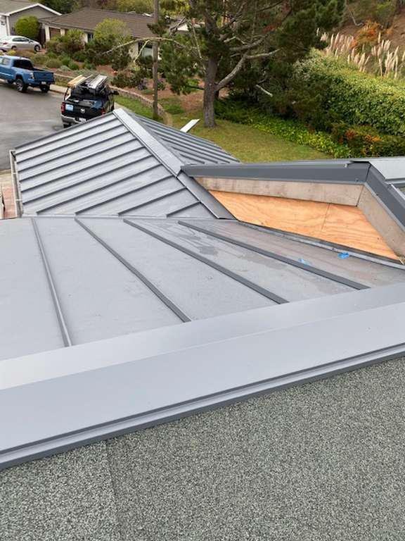 Slide of Gramajo Roofing