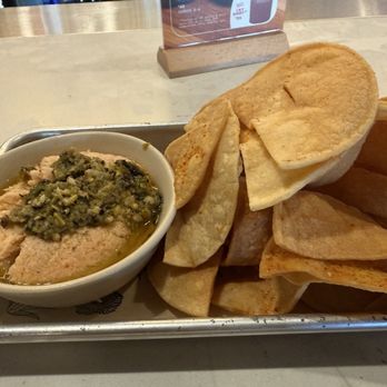 Loro Asian Smokehouse & Bar - Asian Fusion Near Me - Austin, Texas