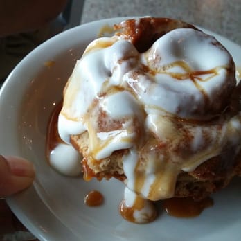Tapester's Grill - Stickee bun - American Near Me - Houston, Texas