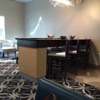 La Quinta by Wyndham Houma - Breakfast area - Hotels Near Me - Houma, Louisiana