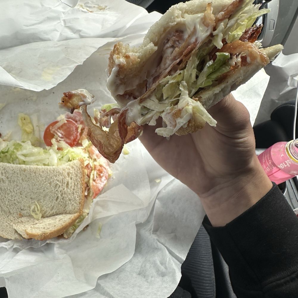 Classic BLT* Classic BLT*