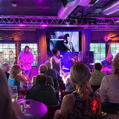 THE VIBE LIVE MUSIC VENUE by null