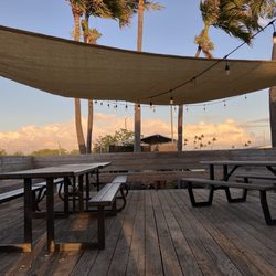 The Hideaway Club - Nice private lanai for a few of your friends!