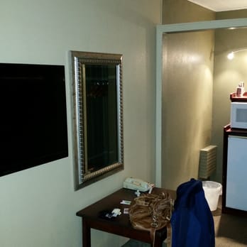 Rochester Inn - Big TV, fridge, and microwave - Hotels Near Me - Rochester, Minnesota Rochester Inn - Big TV, fridge, and microwave - Hotels Near Me - Rochester, Minnesota