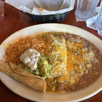 Avila's El Ranchito - Taquito and chicken Enchilada with green sauce. - Mexican Near Me - San Clemente, California